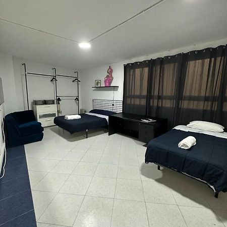 Apartamentos Mediavilla Madrid Exteriör bild
